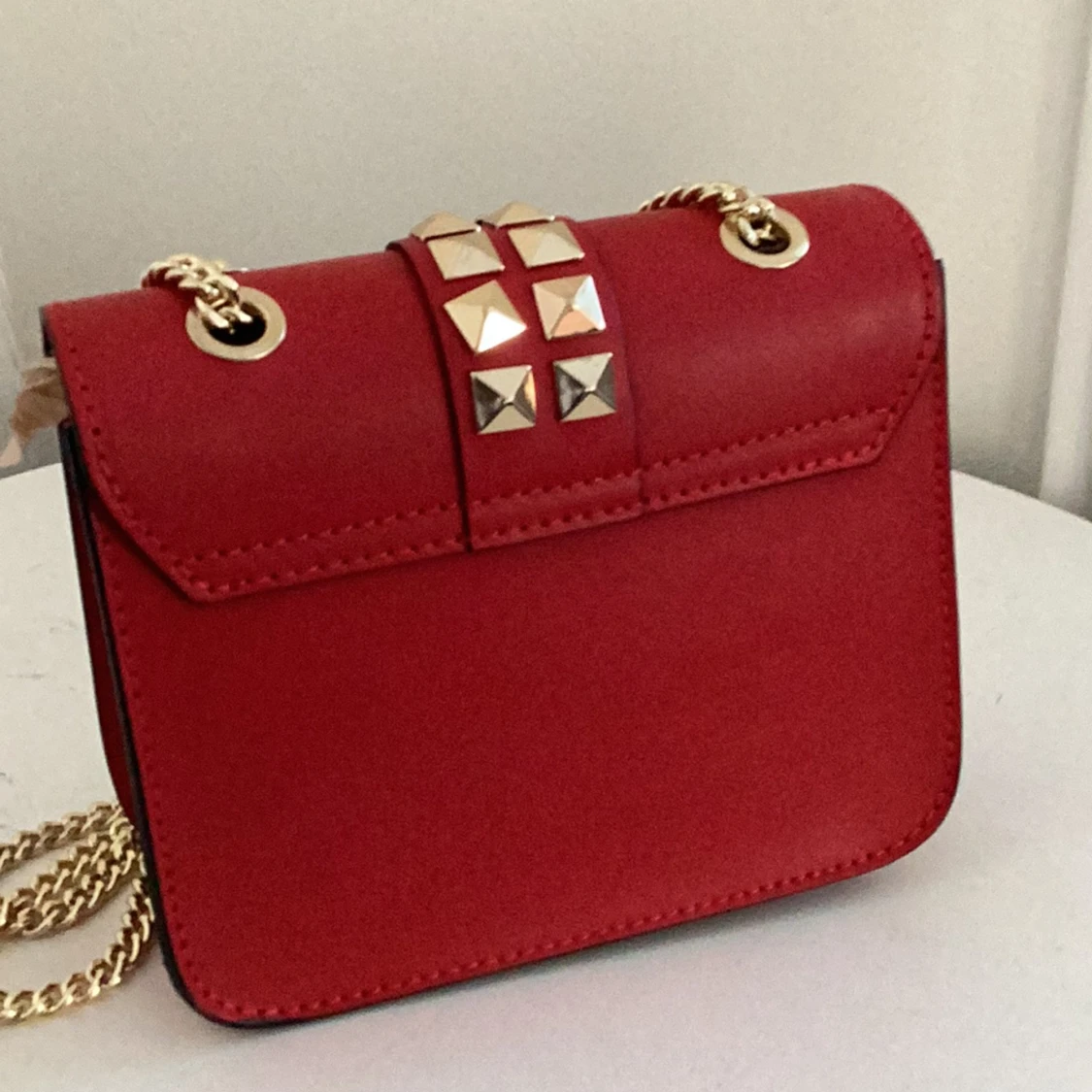 Lydc London made in italy röd väska  - 90