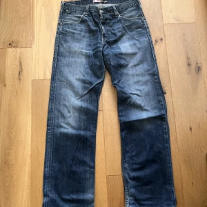 Vintage Levis 503 - Vintage Levis strauss 503 Loose  Storleken har fadeat på byxorna men skicka dm för passform och mått.
