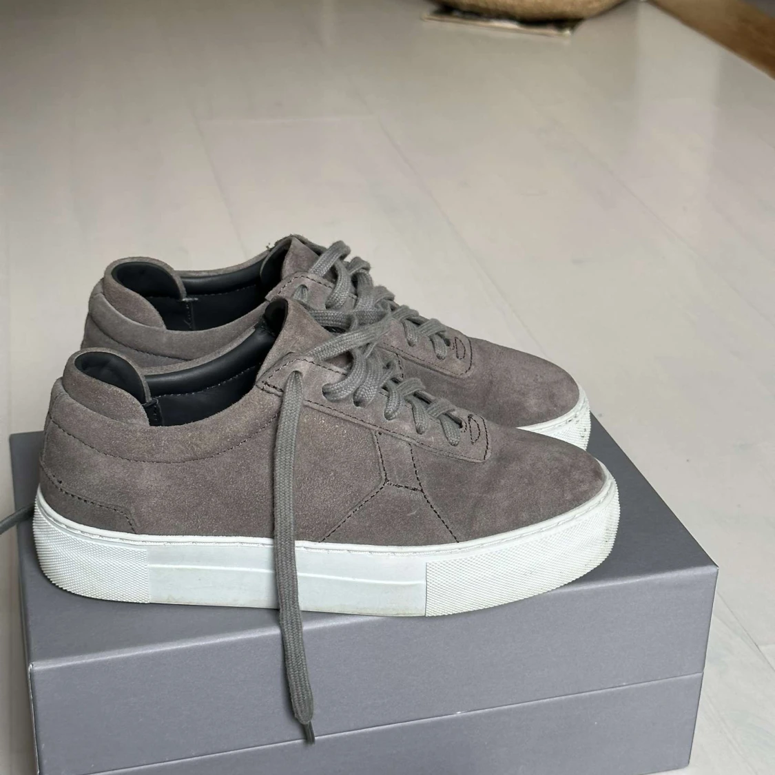 Axel Arigato skor  - 90