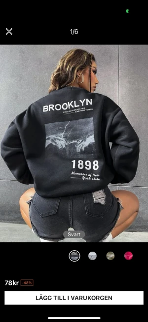 Huvtröja men tryck på ryggen  - Huvtröja från SHEIN, köpt för någon vecka sedan men va för stor för mig. 