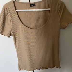 Beige topp - Anväd några gånger i bra skick 🩷