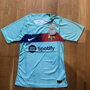 Barcelona tröja  - Oanvänd, köpt i Barcelona