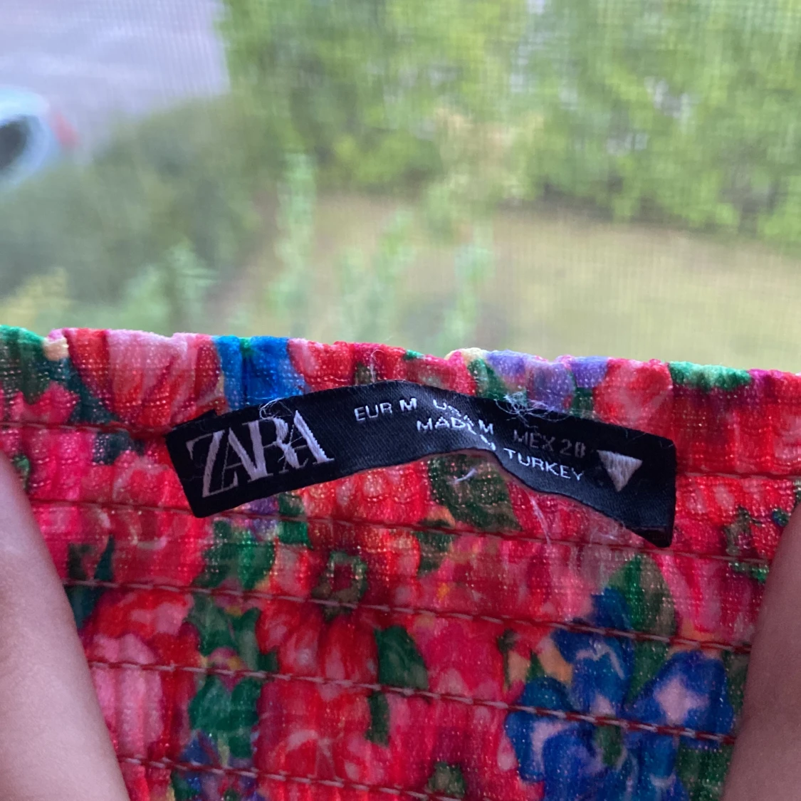 Blommig zara klänning  - 91