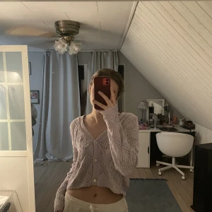 Stickad kofta från Kappahl  - Fint skick, knappt använd