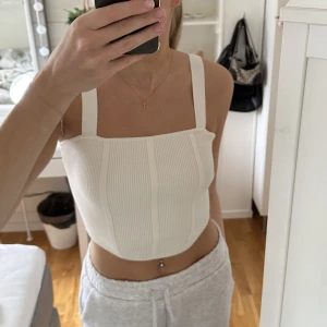 Korsett topp - Jättefin från hm, använd 2 gånger 🤍passar s/m
