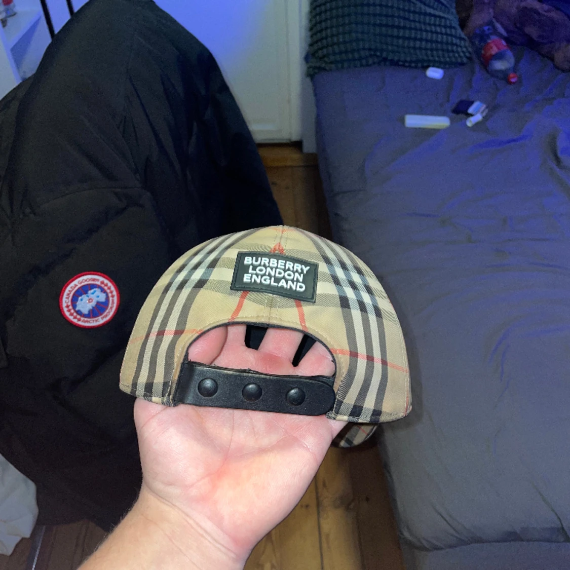 Burberry keps  - 91