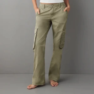 Low waist cargo byxa - Från ginatricot  Storlek 38  Använda 1 gång.