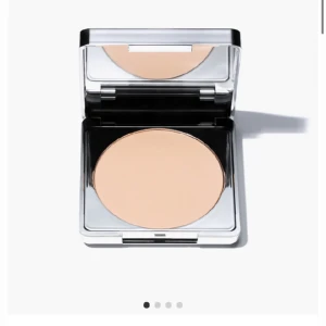 Soft focus CAIA - Helt oöppnad. Kvar i förpackning. Säljer då jag har två! Super bra älskar denna! Nypris: 350kr!