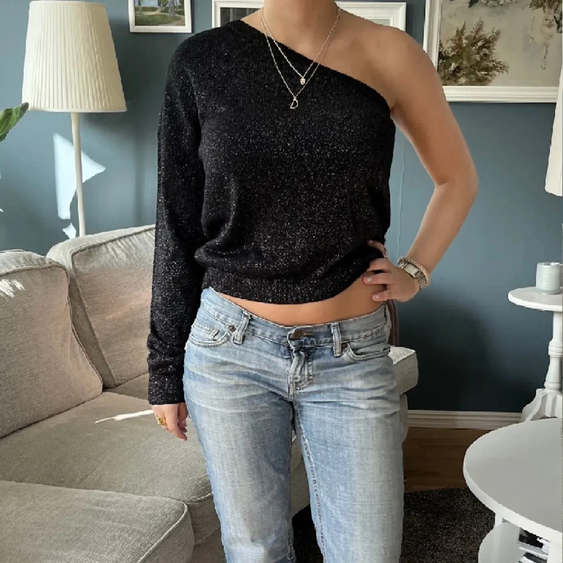 Snygg glittrig svart fest topp
