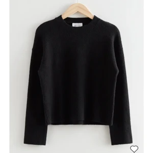 stickad tröja från otherstories  - superfin tröja från &otherstories som ej kommer till användning