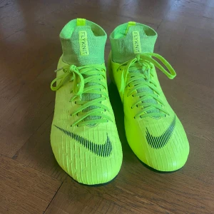 NIKE Mercurial Superfly 6 Elite SG Flyknit Neon/Black  - Fotbollskor storlek 39, skick 8,5/10