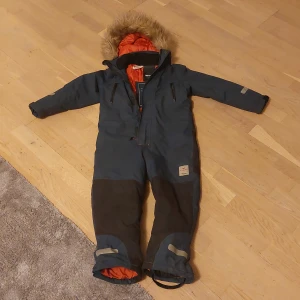 Overall  - Varm vinter overall. Är i mycket bra skick, mycket bra fodrad och är vattentät.