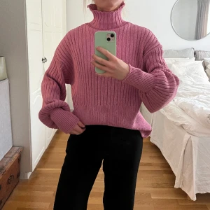Rosa tröja asos - Rosa tröja med polo från I saw ir first (asos). Oanvänd med prislapp kvar