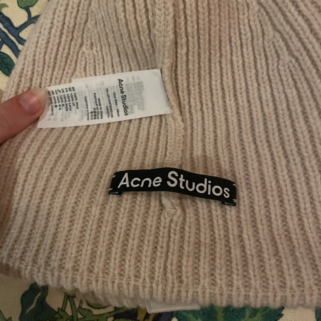 Acne studios mössa  - 91