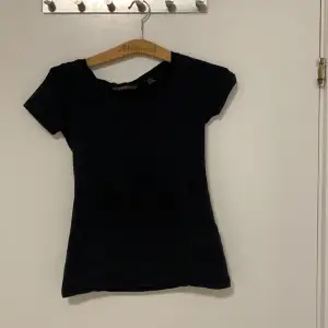 Basic svart tröja från Espirit i storleken xs. 💕