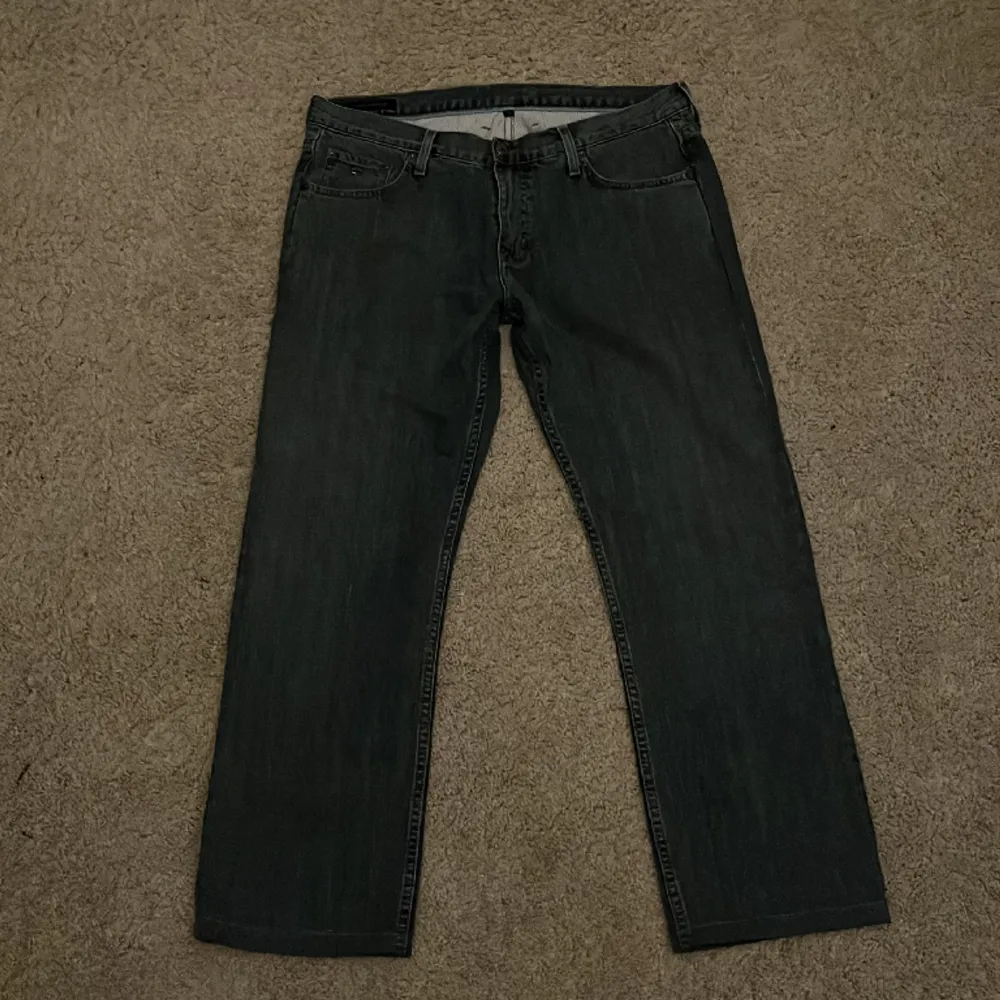 Skit snygga jeans med as bra passform som jag inte använder längre så mycket längre. Jeans & Byxor.