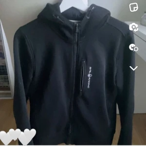 Sali racing - Bra stick, är som ny. Använd 2 gånger.