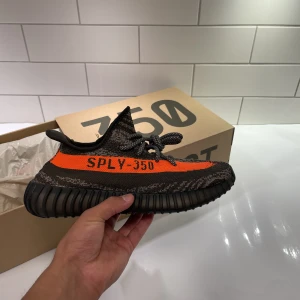 Adidas Yeezy Boost 350 V2 Carbon beluga - - Condition Ds - Stl Us 13 - bin 2300 -Äkthetsbevis finns
