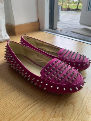 Ballerina  - Säljer mina ballerina som jag endast använt en gång, som nya! 