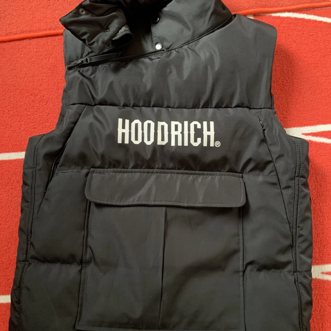 Hoodrich väst