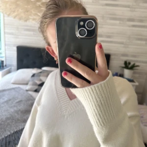 Stickad tröja - Jättefin stickad tröja från bikbok. Knappt använd och säljer för att den inte kommer till användning.😍