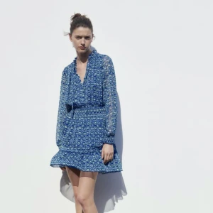 SÖKER - ⚠️söker⚠️ denna blåa zara klänningen i storlek xs eller s (helst xs) hör gärna av dig!