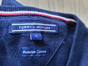 Tommy Hilfiger Tröja - Knappt använd