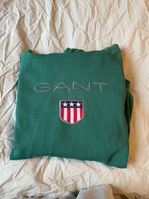 GANT hoodie - Grön GANT hoodie. 