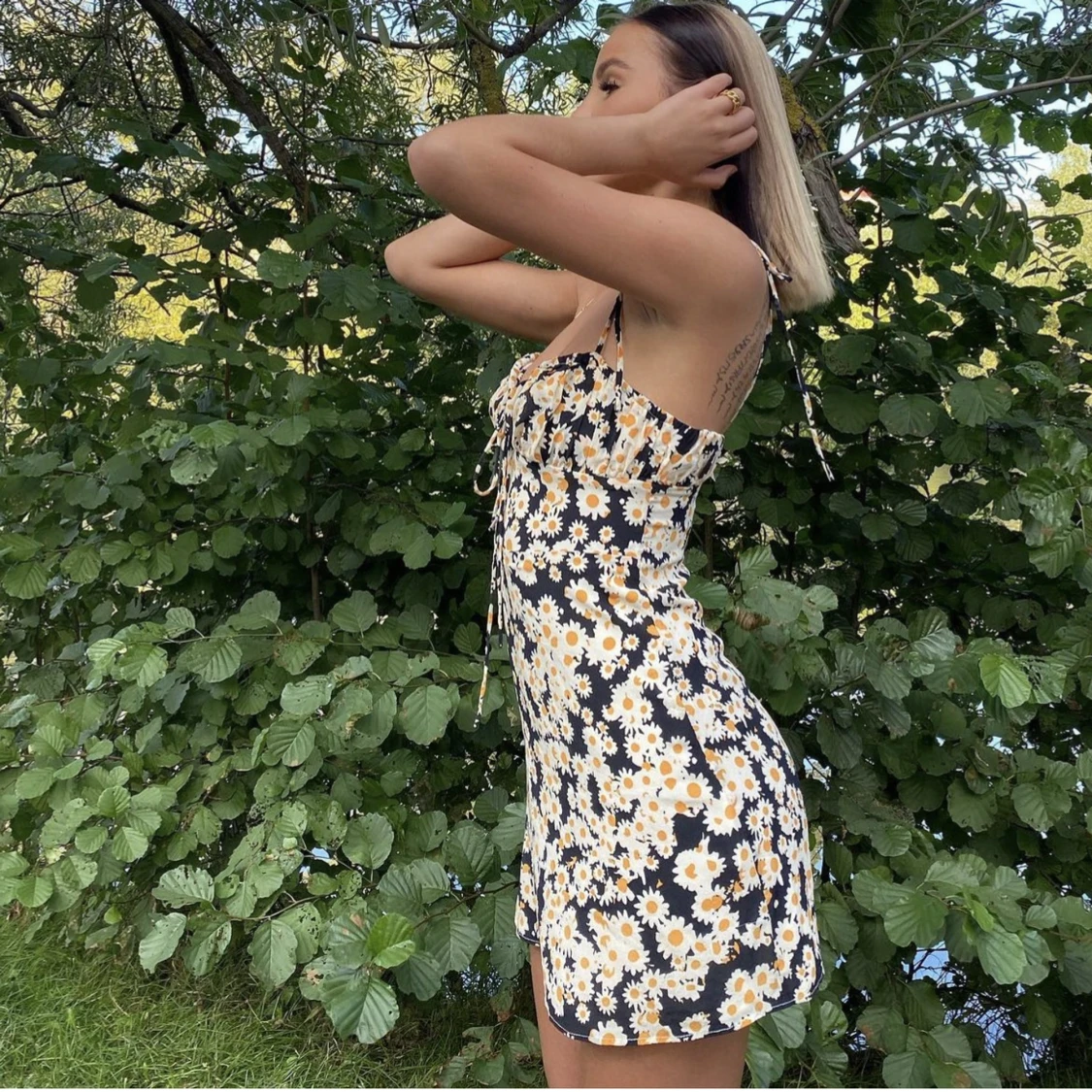 Kläning med blommor  - 90