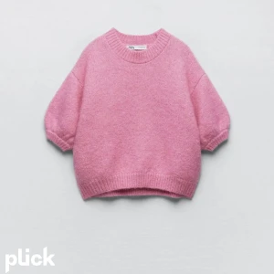 Stickad tröja - Säljer denna tröja från Zara som jag köptes förra vintern och tror inte den finns kvar längre. Den har inte kommit till användning så många gånger, därför i väldigt bra skick. Storlek M men liten så den passar S oxå. Kan skicka egna bilder om det behövs☺️💓