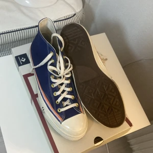 Converse NBA All-Star Chuck Taylor - Converse använda en gång bara. Sällsynta Converse. Har kvar lådan. Strl 44. Nypris ca 900