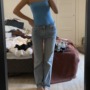 Lågmidjade jeans  - Säljer dessa superfina jeans från asos design då de inte använd så mycket! Jag är 167 för referens