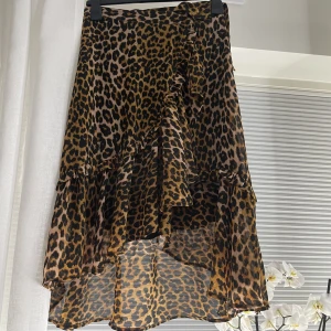 Midi kjol - Coolaste kjolen från scotch & soda💕