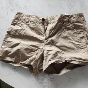Silvian Heach safari shorts - Safari shorts, brown, worn just a few times. In good shape.