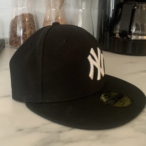 Keps - Bra skick, lite smutsig på insida keps bakpå