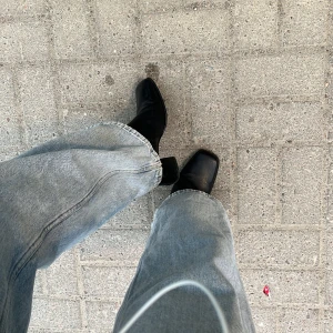 Filippa K boots - Jättesnygga ankelstövlar från filippa K! Kommer tyvärr sällan till användning, därför säljer jag :) 