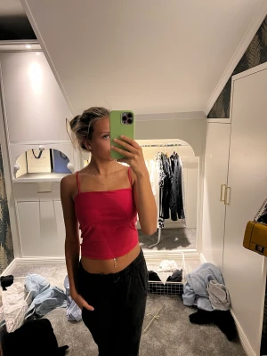 Rosa linne - Ett gina linne i rosa som e helt oandvänt. 