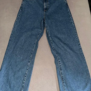 Byxor  - Blivit för stor för mig då jag har gått ner i vikt. Kontakta för frågor 😊