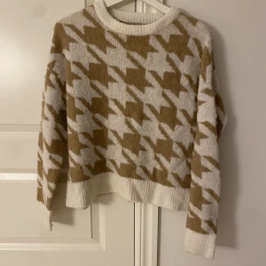 Stickad tröja  - Fin stickad tröja i storlek XS💓
