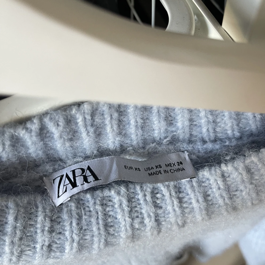 Kortärmad stickad tröja - 91