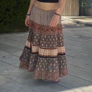 Långkjol - Långkjol från lindex, köpt för länge sen och finns inte kvar. Sparsamt använd, kontakta för mer info🫶🫶