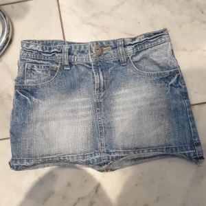Jeanskjol  - Helt ny
