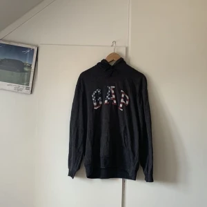 vintage Gap hoodie - Grå gap hoodie med usa logga
