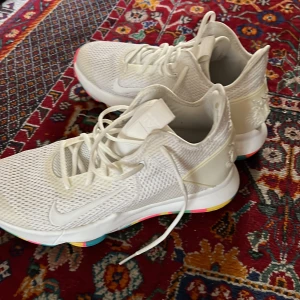 Basket skor - Storlek 44