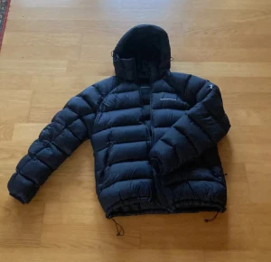 peak performance jacka - varm och stilig jacka till vinter 
