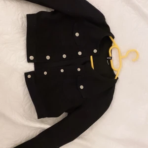 Cropped jeansjacka - Kort jeansjacka aldrig använd