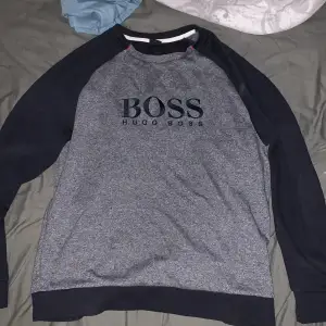 Hugo boss sweatshirt storlek M