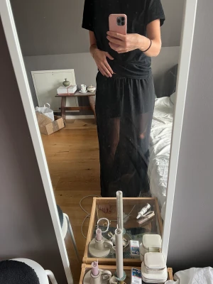 Meshkjol  - Jättefin lång meshkjol från hm, aldrig använd☺️