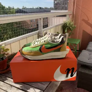 Nike x Sacai ld waffle low grön/gul/orange Allt org ingår, orginallåda, extra skosnören Size us 10/eu 44 Nypris 460$ stockx