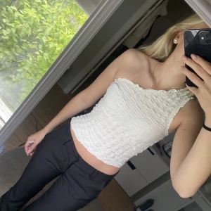 Topp  - jättefin oneshoulder topp